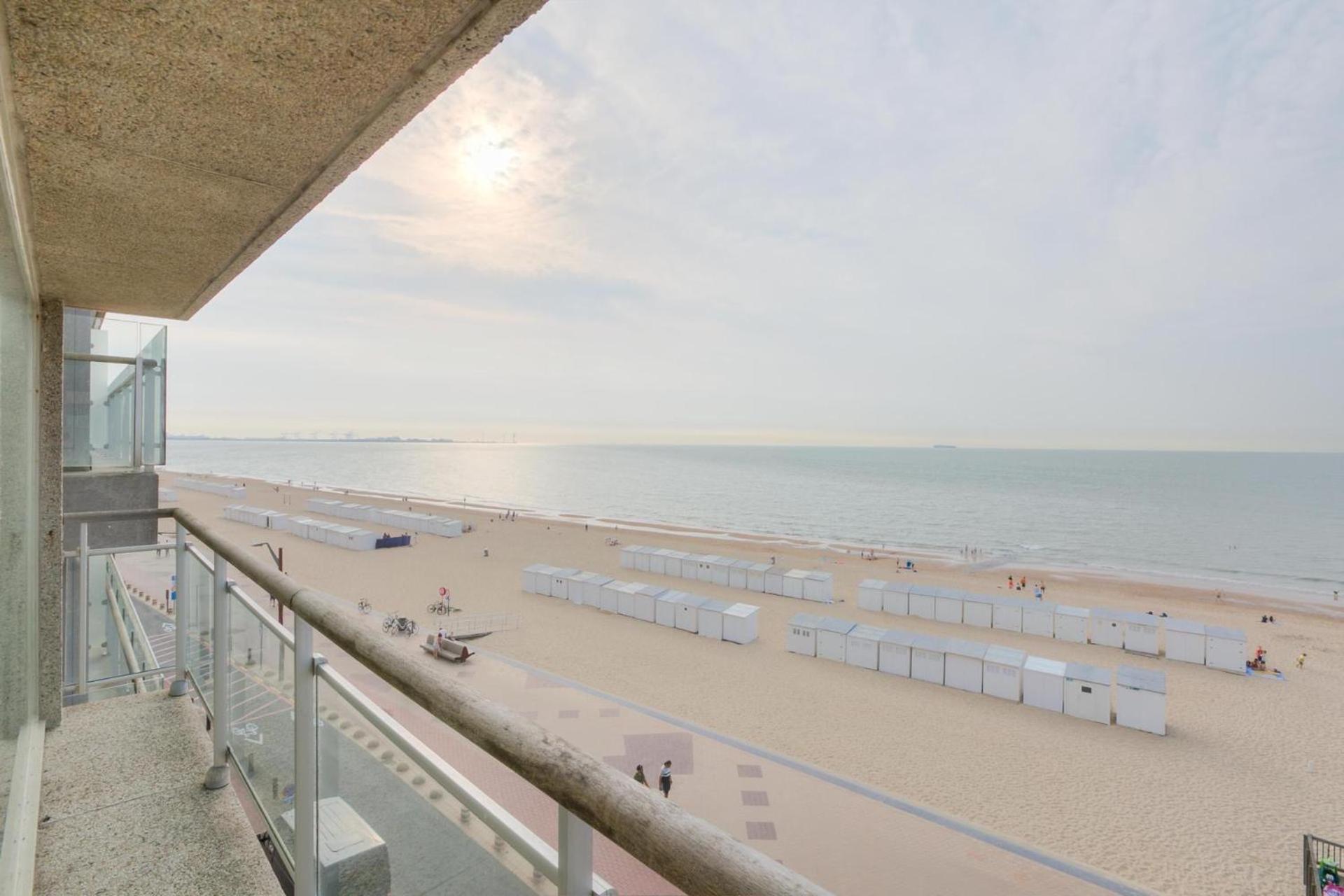 Appartementen 3 En-Of 4 Op De Zeedijk In Knokke Van Logie Marie كنوك هايست المظهر الخارجي الصورة
